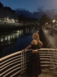 Soy Vega, madurita malagueña cercana y elegante en Bilbao en Bilbao