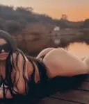 Soy Camila, colombiana de 26 años, y me encanta el trato de novios en Molina de Segura