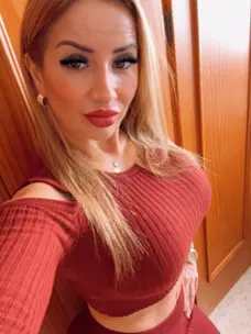 María, 34 años: tentación española que seduce y se desea en Marbella