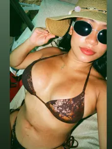 SOY LUCÍA, COLOMBIANA DE 20 AÑOS, SIMPÁTICA Y MUY CARIÑOSA, DISPONIBLE 24 HORAS en Madrid