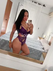 Violeta – Compañía latina, cálida y discreta en Almería