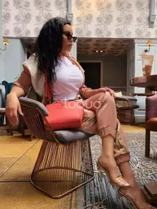Marta – Elegance and Authentic Connection en Toledo