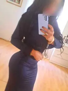 SOY KARLA, CÓMPLICE CON CLASE PARA PLANES QUE SE SIENTEN DE VERDAD en Madrid