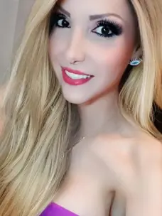 Soy Bia Spencer, trans brasileña con mirada que engancha y sonrisa dulce en Valencia