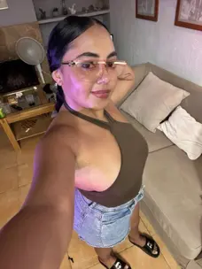 MARTINA, COLOMBIANA ALEGRE Y CERCANA EN VALENCIA en Valencia