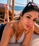 SOY FEMENINA Y SEGURA, ME PIERDE UNA BUENA CONVERSACIÓN EN TENERIFE en Arona